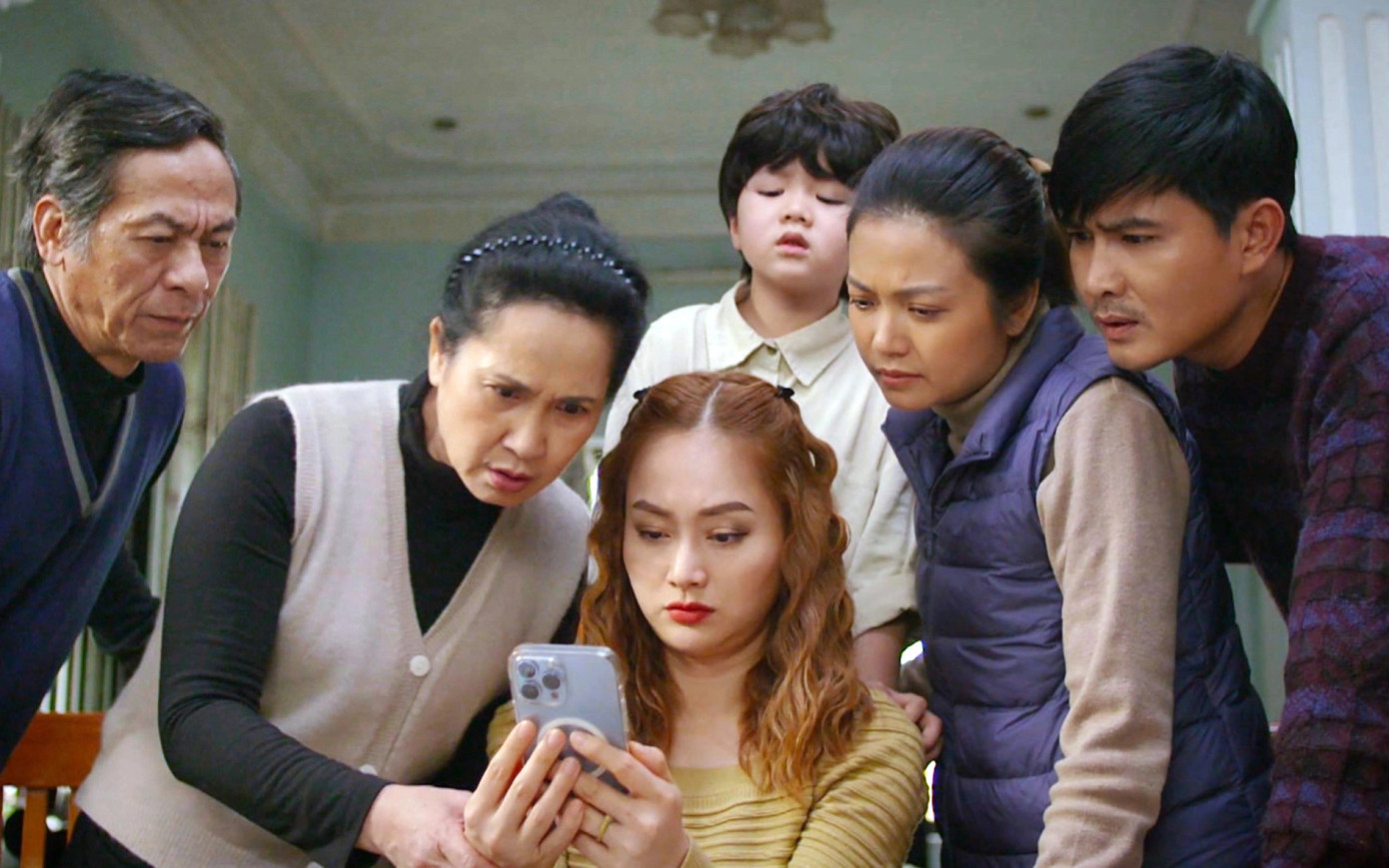 Gia đình mình vui bất thình lình dần chiếm lại thiện cảm của khán giả.