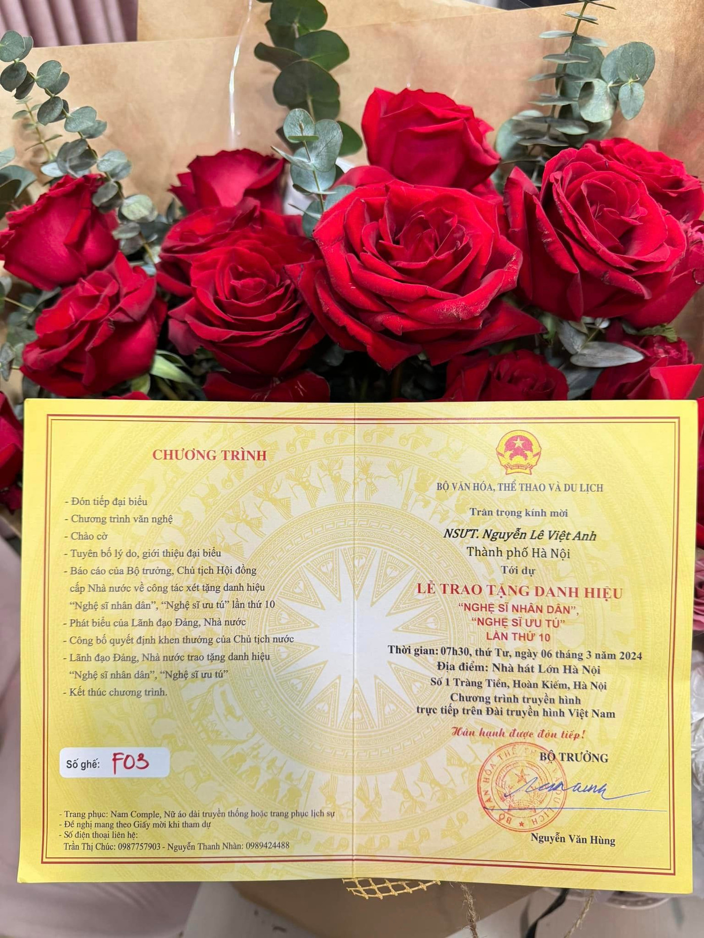 Diễn viên Việt Anh khoe giấy mời trên trang cá nhân.