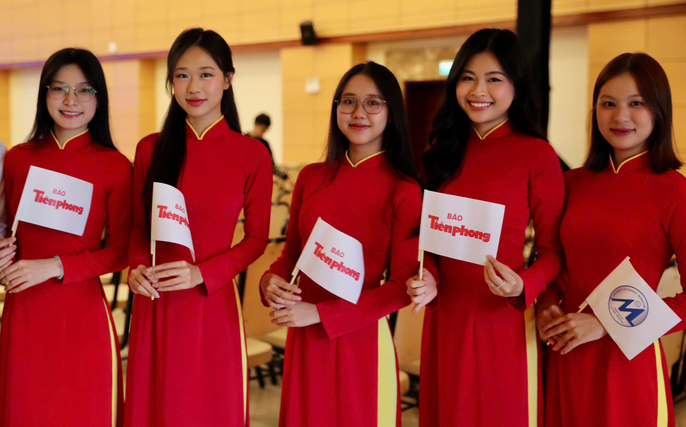 Top 3 Hoa hậu Việt Nam 2024 được chào đón nồng nhiệt.