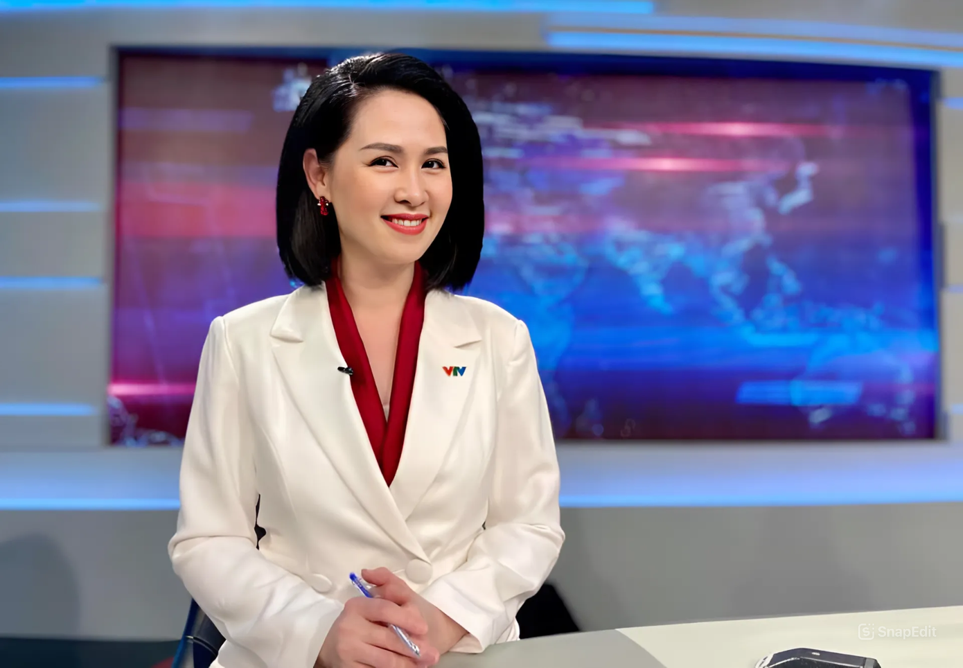 MC Thúy Hằng được yêu mến nhờ giọng nói nhẹ nhàng, ấm áp. MC Thúy Hằng được yêu mến nhờ giọng nói nhẹ nhàng, ấm áp.