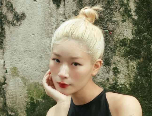 Thạch Trang tên thật là Thạch Nguyễn Phương Trang, tốt nghiệp ngành Marketing ở Đức.