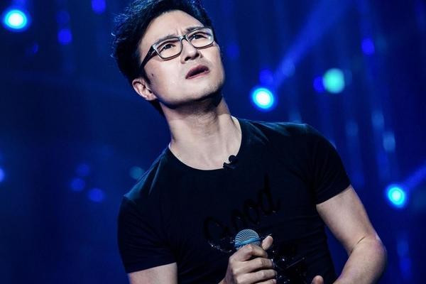 Ông xã của ngôi sao Thập diện mai phục là một nhạc sĩ có tiếng.