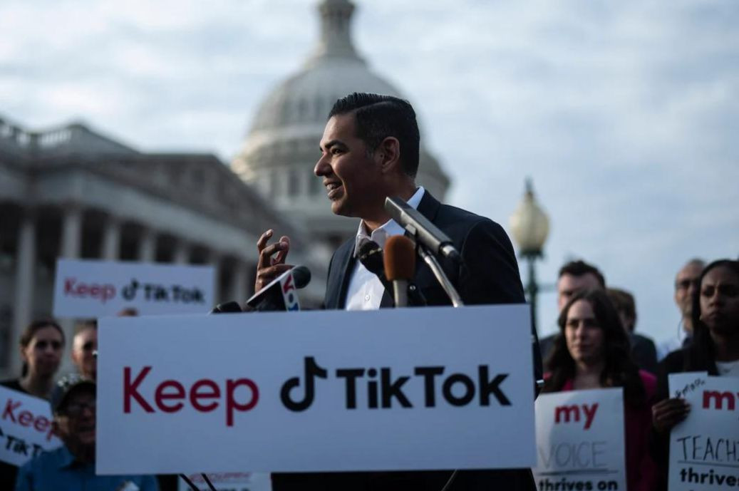 TikTok hiện có 170 triệu người dùng tại Mỹ, chiếm khoảng 50% dân số. Ảnh: The Washington Post.