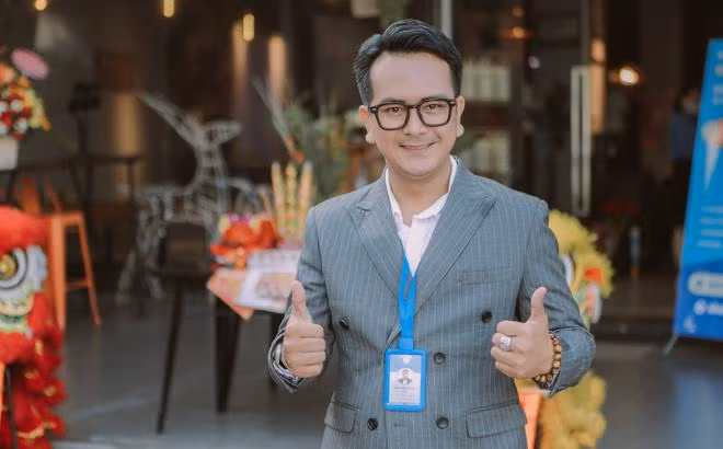 Diễn viên Hùng Thuận.