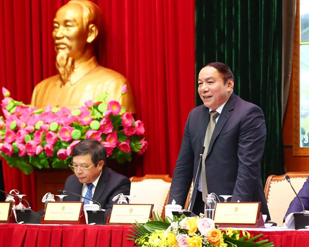 Bộ trưởng Nguyễn Văn Hùng điểm lại một số dấu ấn của ngành trong năm qua. Ảnh: TRẦN HUẤN.