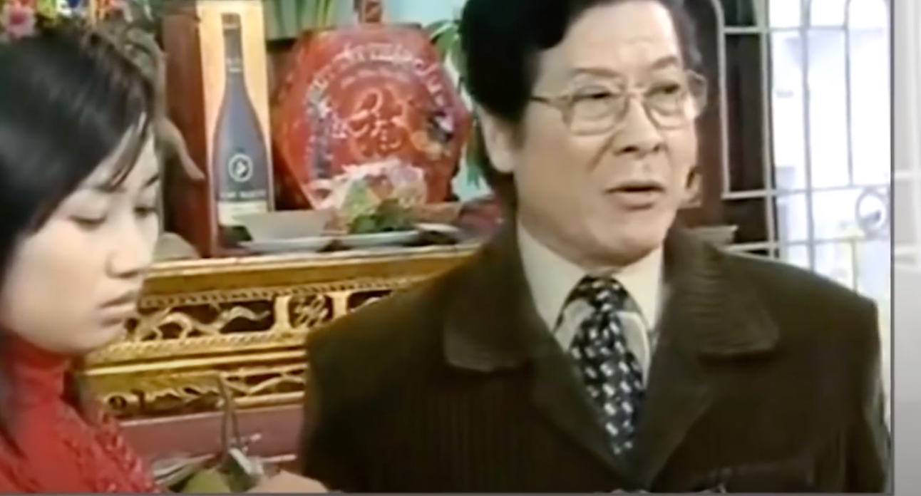 Một số hình ảnh của nghệ sĩ Hữu Độ trên phim. Một số hình ảnh của nghệ sĩ Hữu Độ trên phim.