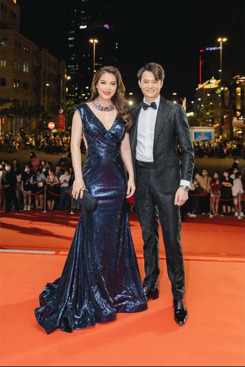 Anh Dũng và Trương Ngọc Ánh luôn sánh bước bên nhau Anh Dũng và Trương Ngọc Ánh luôn sánh bước bên nhau