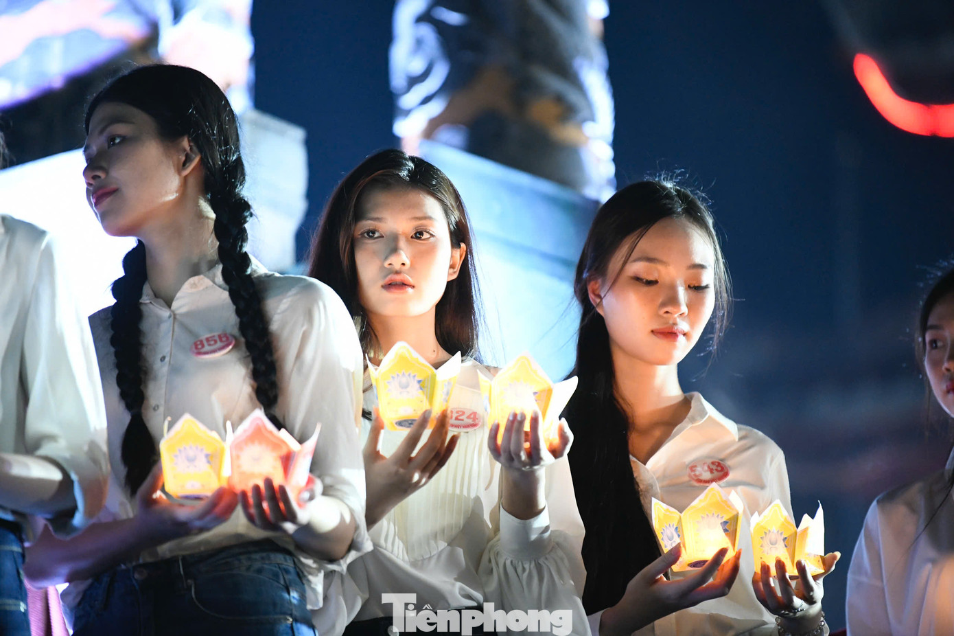 Các thí sinh ghi lòng tạc dạ về chiến công bất tử và sự hy sinh cao cả của các anh hùng liệt sĩ.