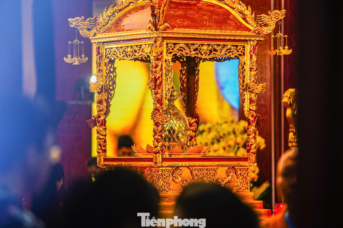 Lễ khai mở xá lợi Đức Phật diễn ra sáng sớm 14/5.