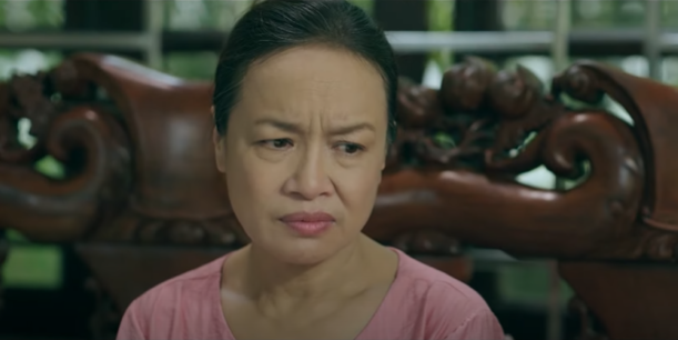 Mẹ Vũ lo con trai không biết chăm sóc tổ ấm riêng. Ảnh: CMH.