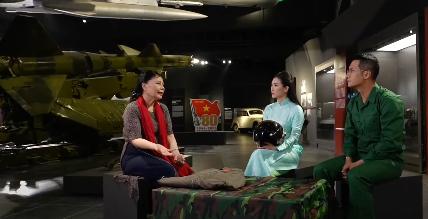 Bà mẹ Việt Nam anh hùng Lê Thị Minh Thủy có cả chồng và con trai hy sinh khi làm nhiệm vụ. Bà mẹ Việt Nam anh hùng Lê Thị Minh Thủy có cả chồng và con trai hy sinh khi làm nhiệm vụ.