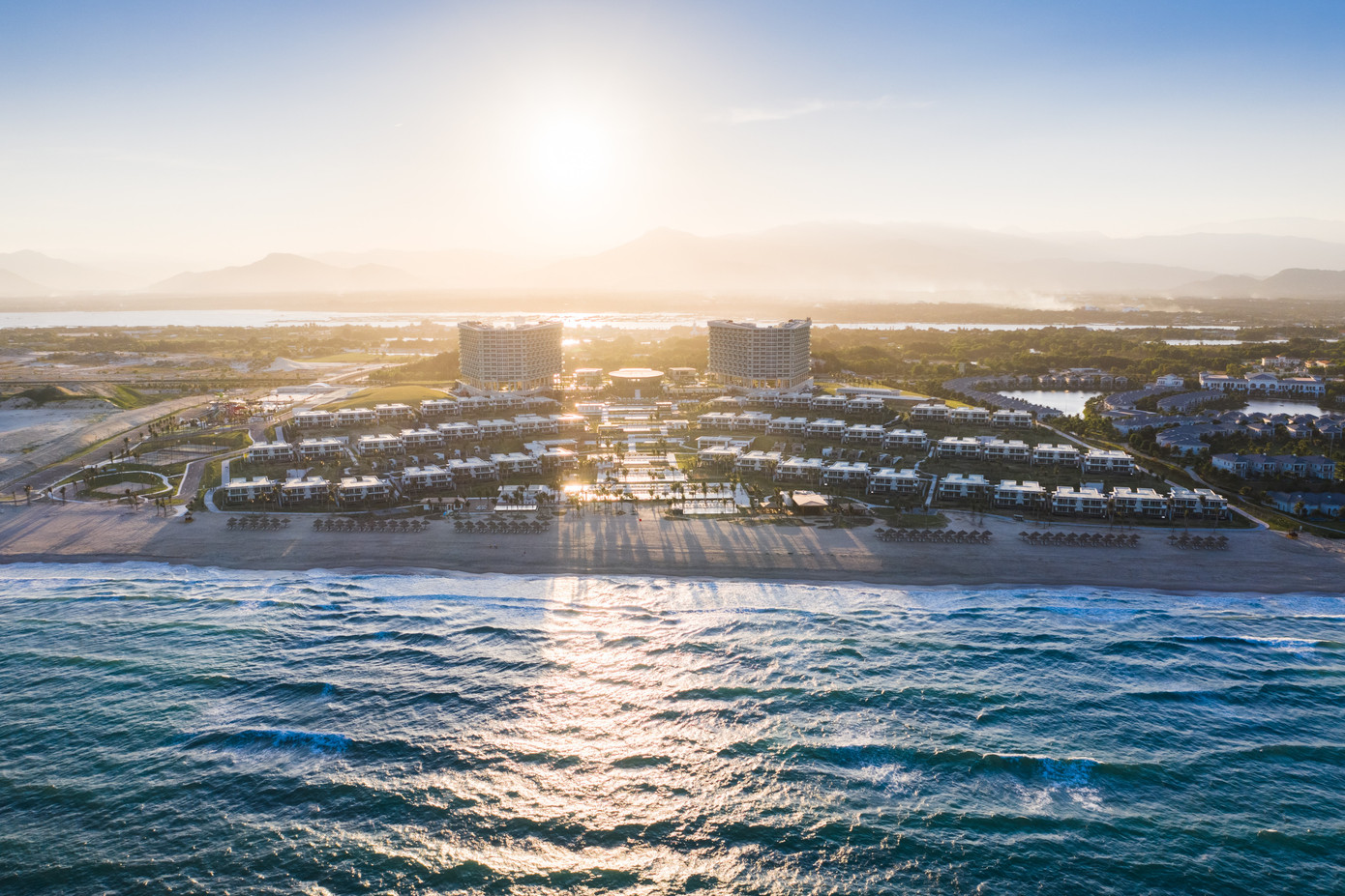 Tổng cục Du lịch yêu cầu các doanh nghiệp thiết lập hợp đồng mua bán kỳ nghỉ phải rõ ràng. Tổng cục Du lịch yêu cầu các doanh nghiệp thiết lập hợp đồng mua bán kỳ nghỉ phải rõ ràng.