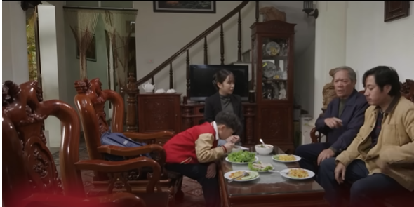 Bố chồng không hài lòng với Son. Ảnh: CMH.