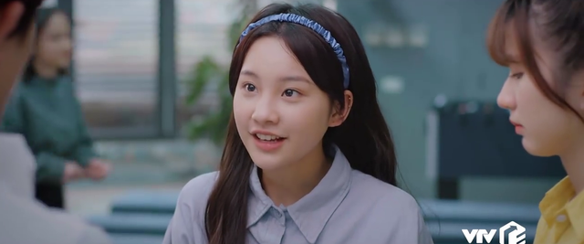 Vân Vân tạo điều kiện cho bạn thân tán tỉnh Đông Phong. Vân Vân tạo điều kiện cho bạn thân tán tỉnh Đông Phong.