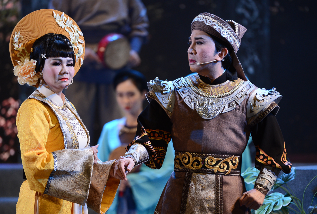 Tiếng trống Mê Linh là một trong những vở diễn kinh điển của sân khấu cải lương Việt Nam.