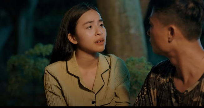 Làng trong phố dẫn đầu tỷ suất người xem trên cả nước tại hạng mục phim và chương trình giải trí trong năm 2023. Làng trong phố dẫn đầu tỷ suất người xem trên cả nước tại hạng mục phim và chương trình giải trí trong năm 2023.