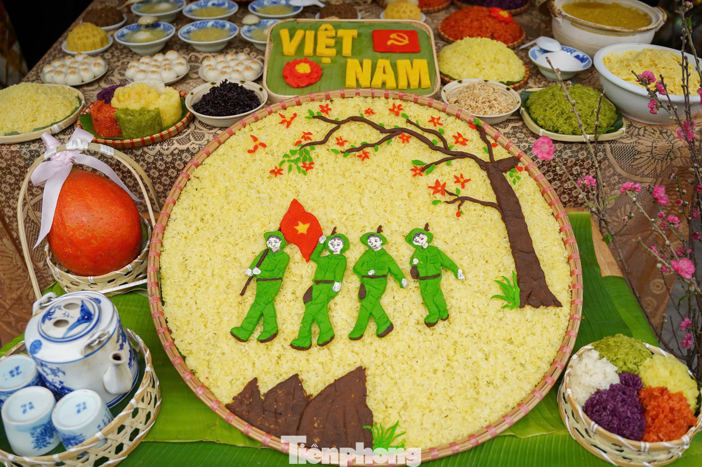 Những mâm xôi có tạo hình độc, lạ ở làng Phú Thượng ảnh 7 Những mâm xôi có tạo hình độc, lạ ở làng Phú Thượng ảnh 7