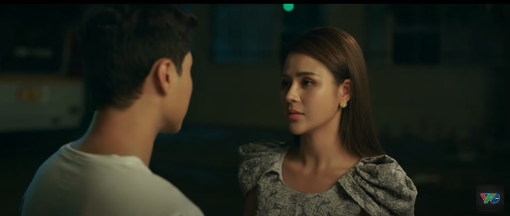 Lam khuyên Vũ nên để cho cháu gái sống cùng mẹ ruột. Lam khuyên Vũ nên để cho cháu gái sống cùng mẹ ruột.