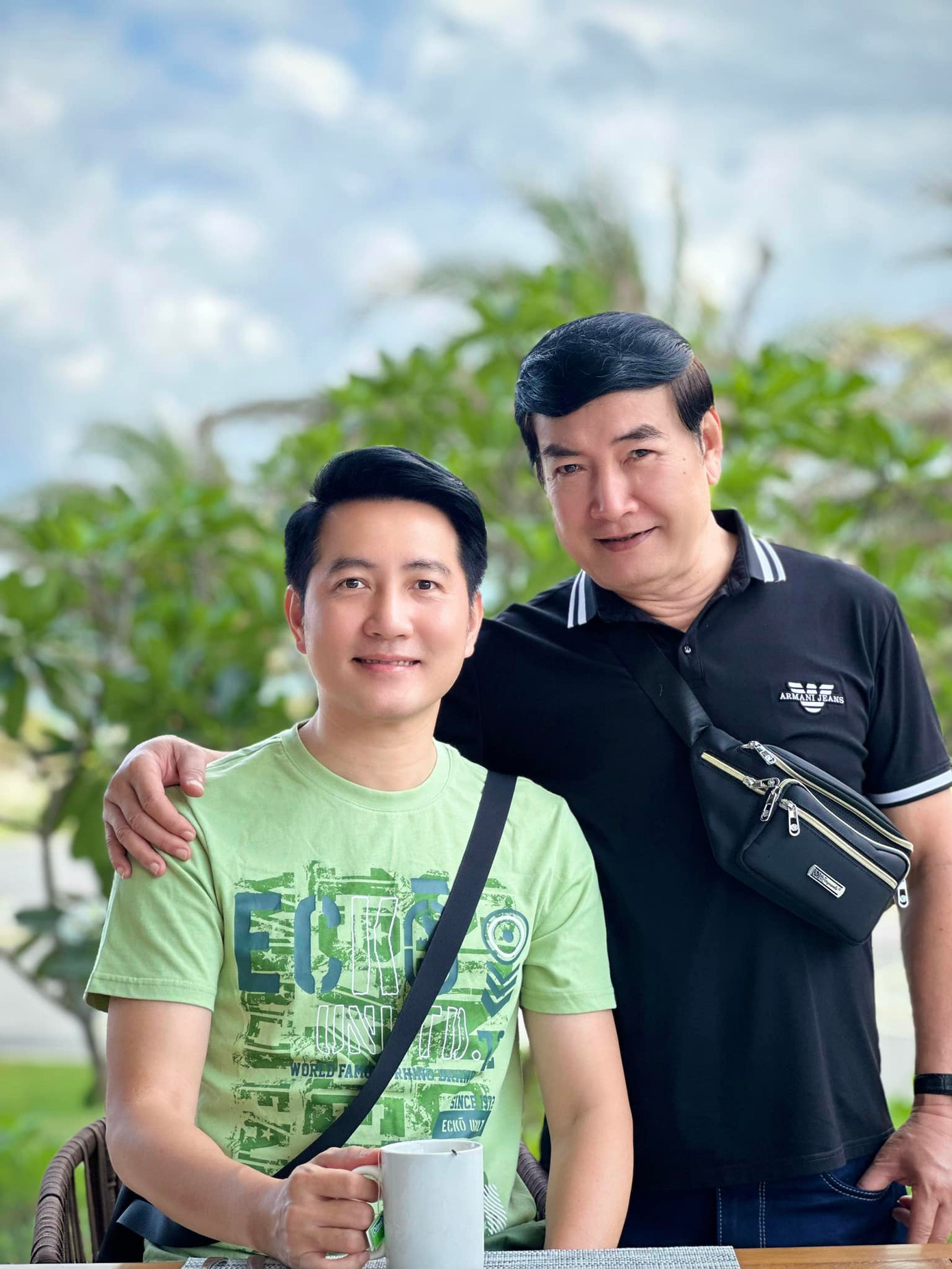 Nghệ sĩ Phi Hùng chia sẻ hình ảnh tưởng nhớ đàn anh.