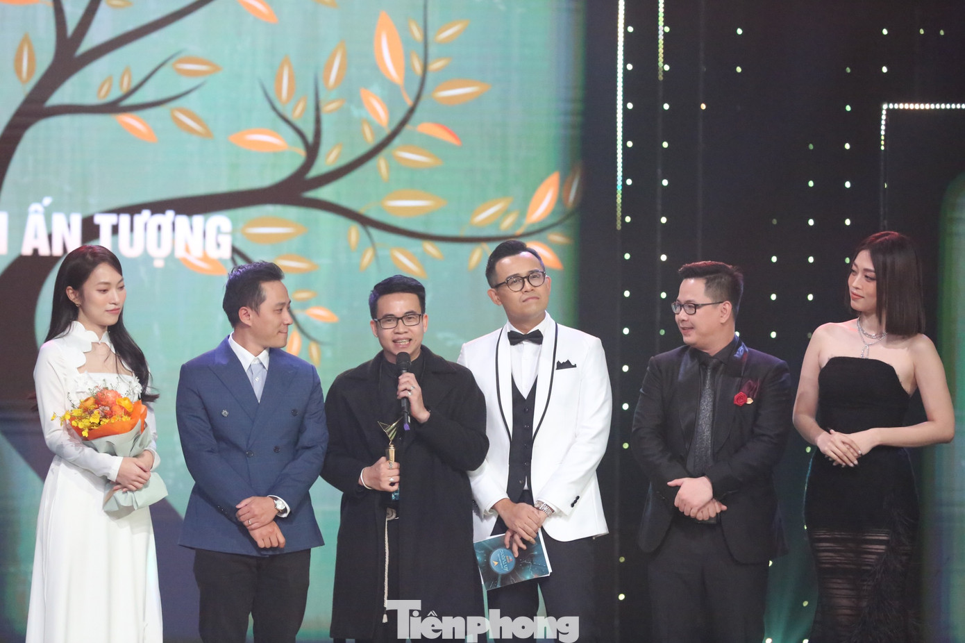 Chung kết Đường lên đỉnh Olympia năm 2022 được xướng tên ở hạng mục Chương trình Giáo dục và trẻ em ấn tượng. Bước sang năm thứ 23 phát sóng, Đường lên đỉnh Olympia vẫn thu hút khán giả ở nhiều lứa tuổi. Chung kết Đường lên đỉnh Olympia năm 2022 được xướng tên ở hạng mục Chương trình Giáo dục và trẻ em ấn tượng. Bước sang năm thứ 23 phát sóng, Đường lên đỉnh Olympia vẫn thu hút khán giả ở nhiều lứa tuổi.