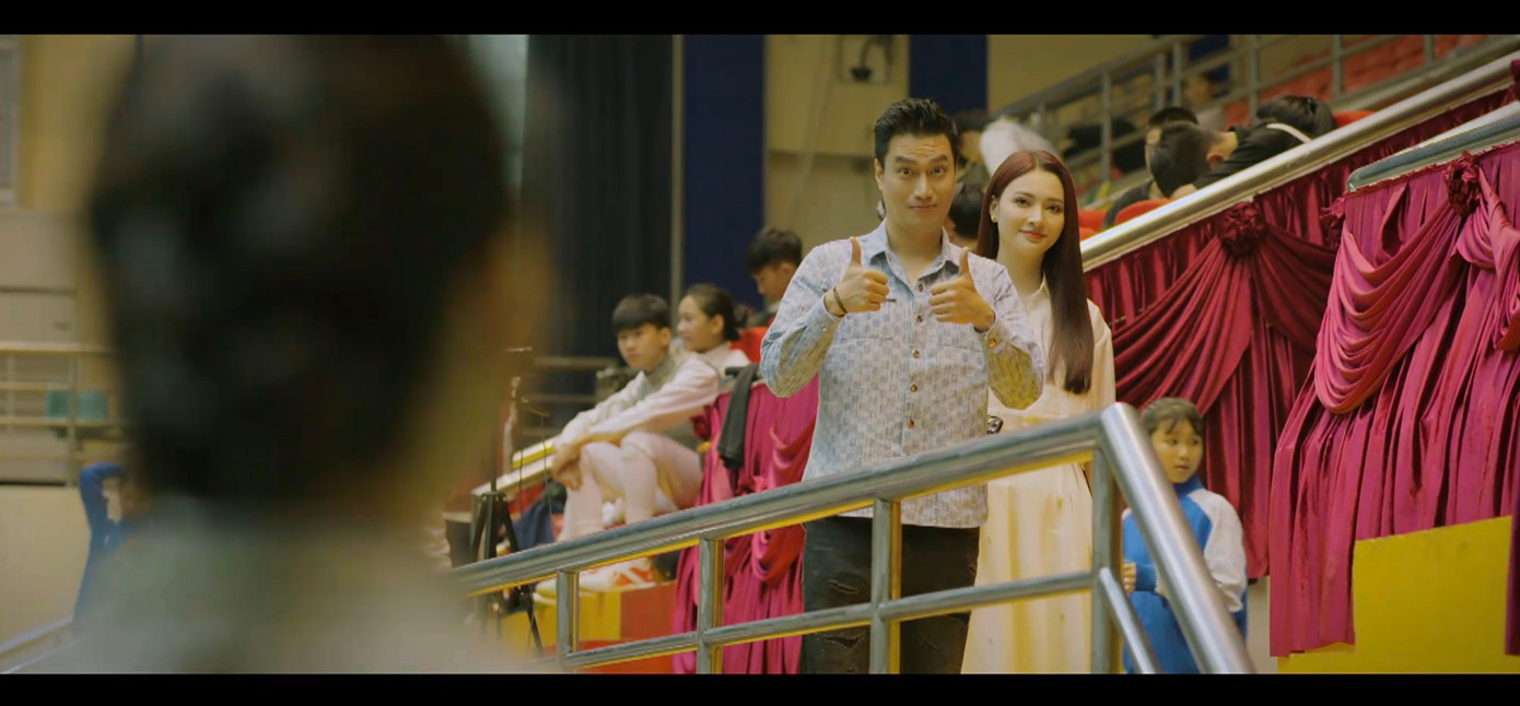 Vinh quá nhiều kinh nghiệm trong chuyện tình trường. Vinh quá nhiều kinh nghiệm trong chuyện tình trường.