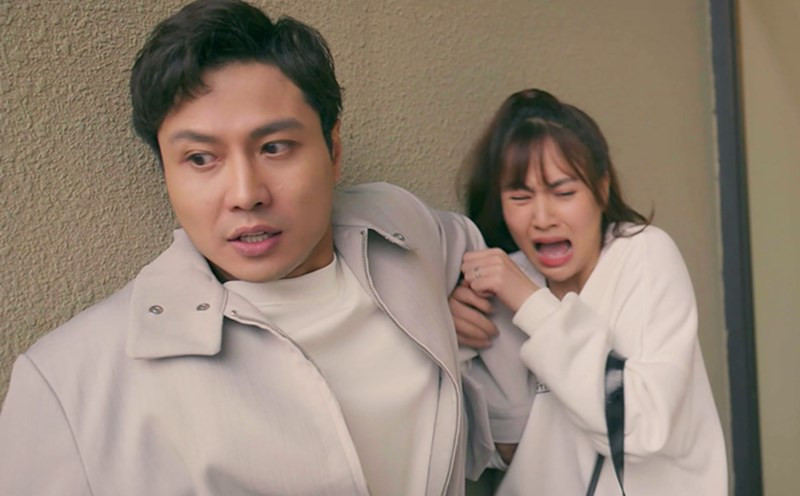 Đức Anh yêu vợ, thương mẹ nhưng không thể làm dịu mối quan hệ mẹ chồng nàng dâu. Đức Anh yêu vợ, thương mẹ nhưng không thể làm dịu mối quan hệ mẹ chồng nàng dâu.