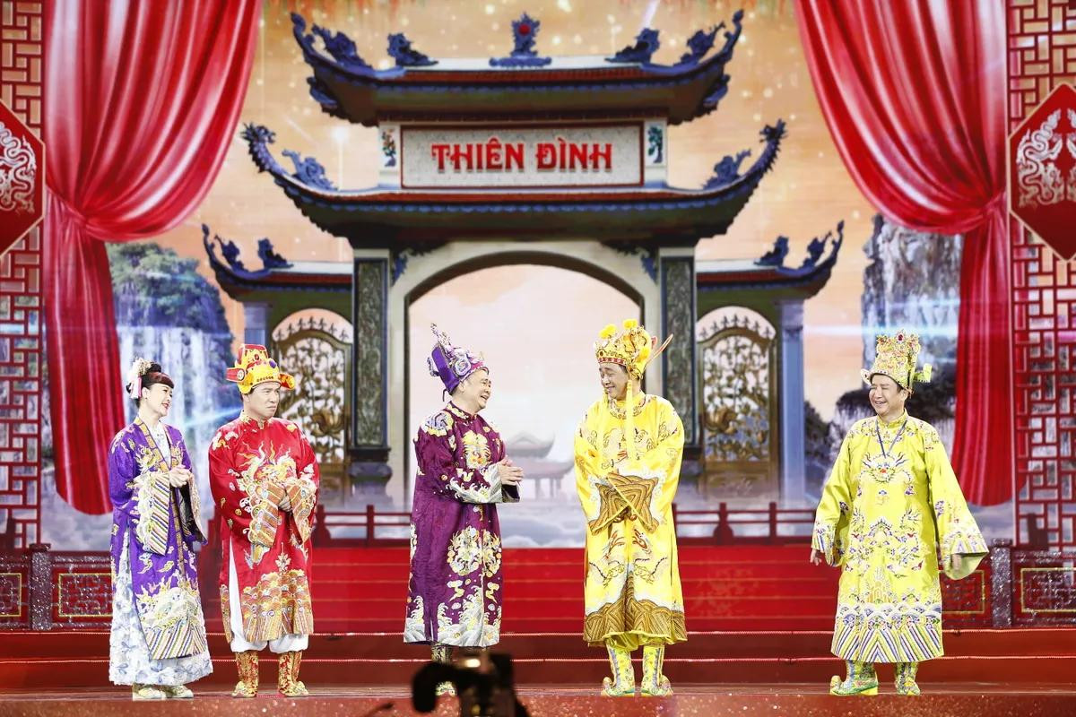 Những gương mặt trẻ vẫn chưa thể thay thế NSND Tự Long, NSƯT Chí Trung, NSƯT Quang Thắng, nghệ sĩ Vân Dung ở Táo Quân. Những gương mặt trẻ vẫn chưa thể thay thế NSND Tự Long, NSƯT Chí Trung, NSƯT Quang Thắng, nghệ sĩ Vân Dung ở Táo Quân.