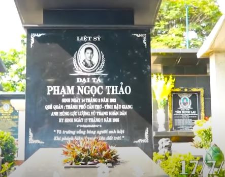 Phim Giữa vòng vây quân thù truyền tải tới khán giả những cảm xúc chân thực từ nguồn tư liệu và nhân chứng, nhân vật còn lại tới hôm nay.