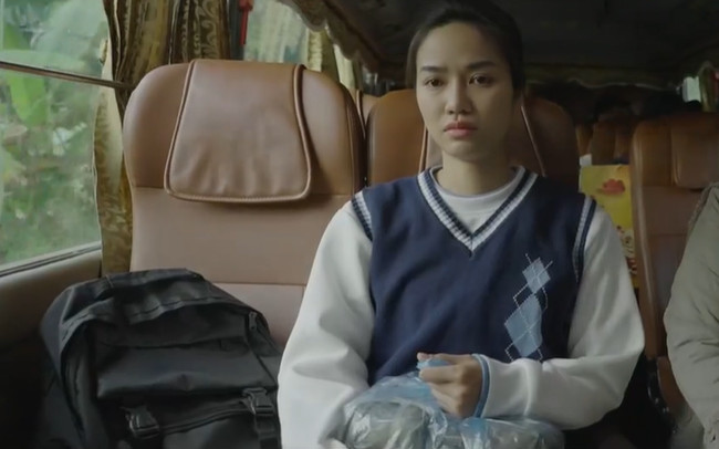 Kịch bản thực tế, khai thác cuộc sống của những người trẻ với hoàn cảnh gia đình khác biệt.