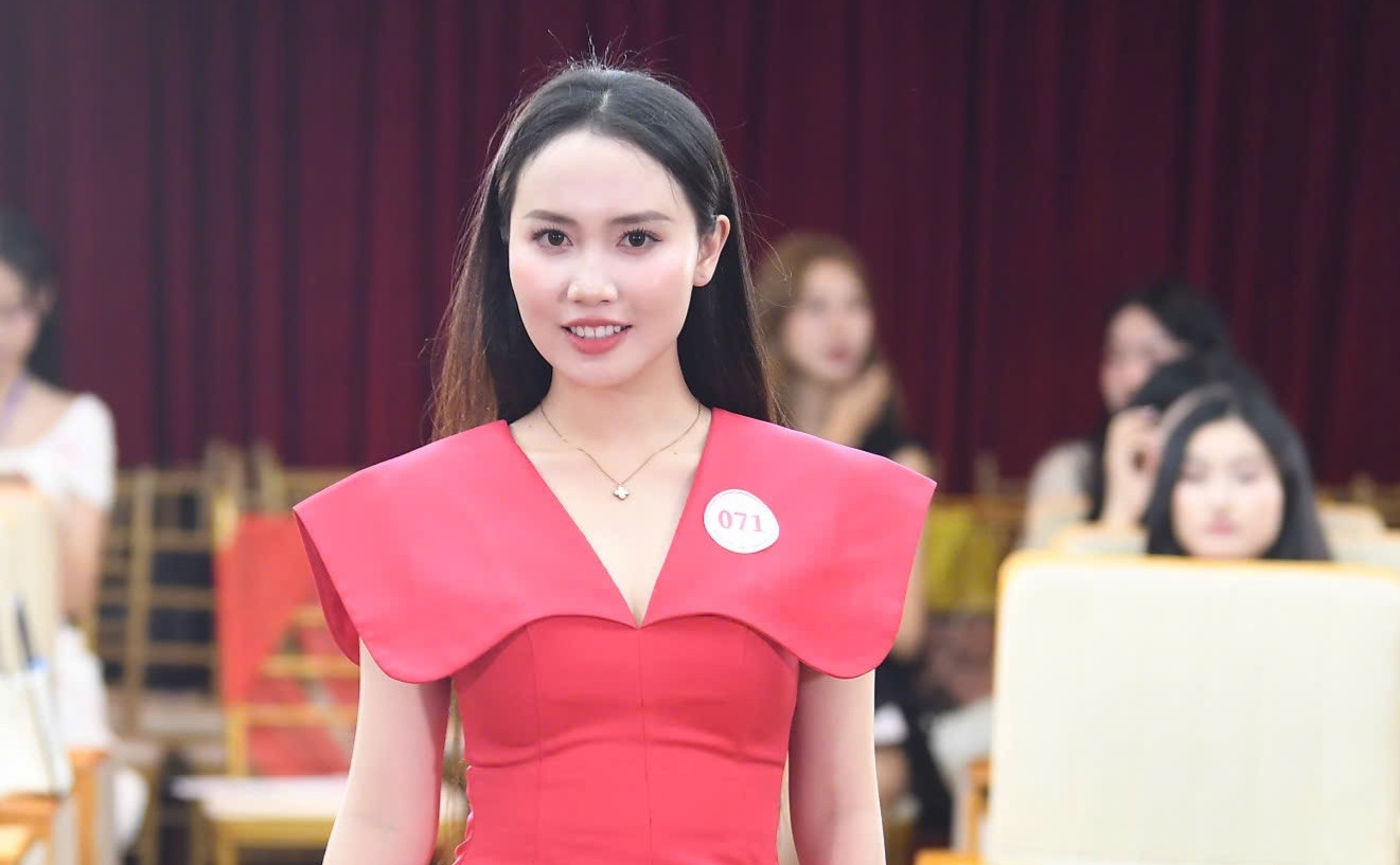 Cuộc thi Hoa hậu Việt Nam năm 2024 với chủ đề Rạng rỡ Việt Nam khởi động vào ngày 26/12/2024 tại thủ đô Hà Nội. Đây là lần thứ 19 cuộc thi được tổ chức, với sự tham gia của các thí sinh từ khắp mọi miền đất nước. Vòng Sơ khảo Hoa hậu Việt Nam 2024 khu vực phía Nam diễn ra ngày 9/3 tại TPHCM.