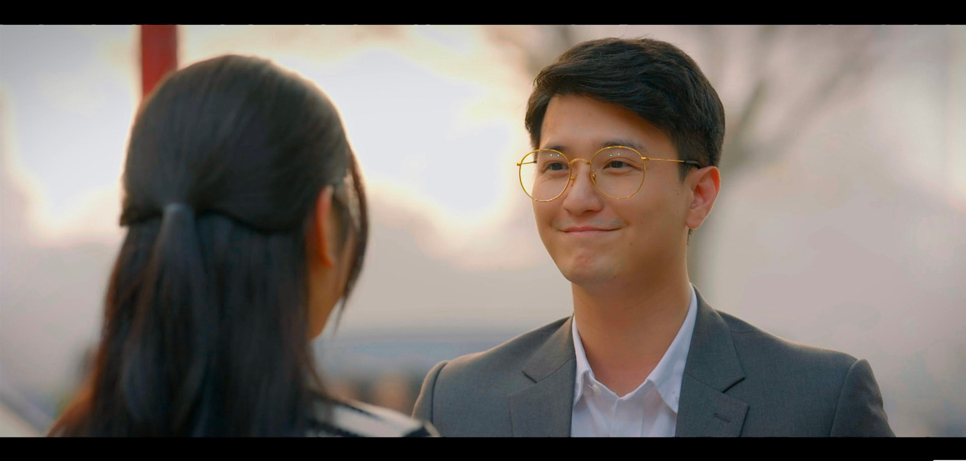 Mối quan hệ của nam nữ chính tiến triển chậm. Mối quan hệ của nam nữ chính tiến triển chậm.