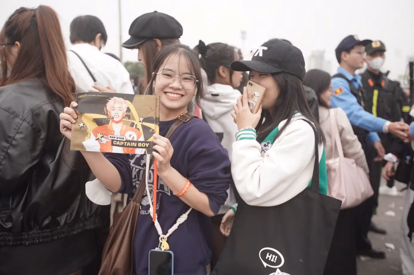 Concert thứ hai của Anh trai say hi tại Hà Nội bắt đầu lúc 19h tối 9/12. Thời gian làm thủ tục check-in được thông báo là 12h đến 19h.