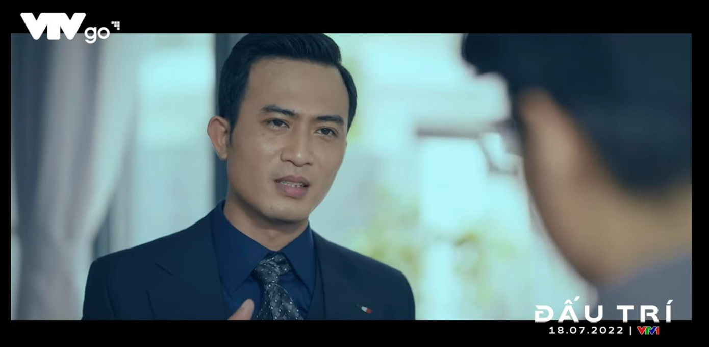 Tuấn mang tặng lãnh đạo nguyên một chiếc tủ lạnh khiến người này bất ngờ. Tuấn mang tặng lãnh đạo nguyên một chiếc tủ lạnh khiến người này bất ngờ.