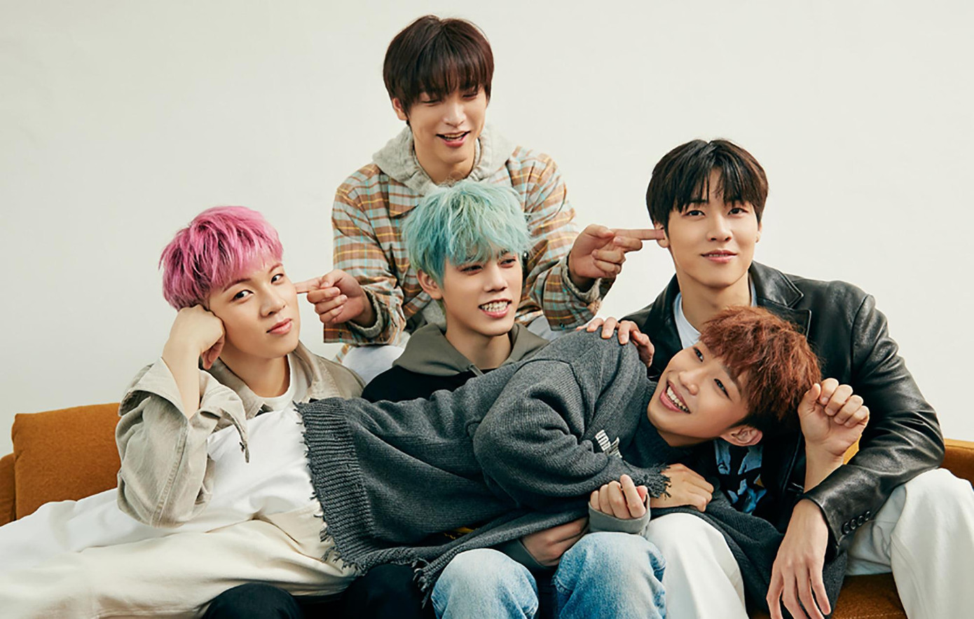 Nhóm nhạc N.Flying với 5 thành viên.