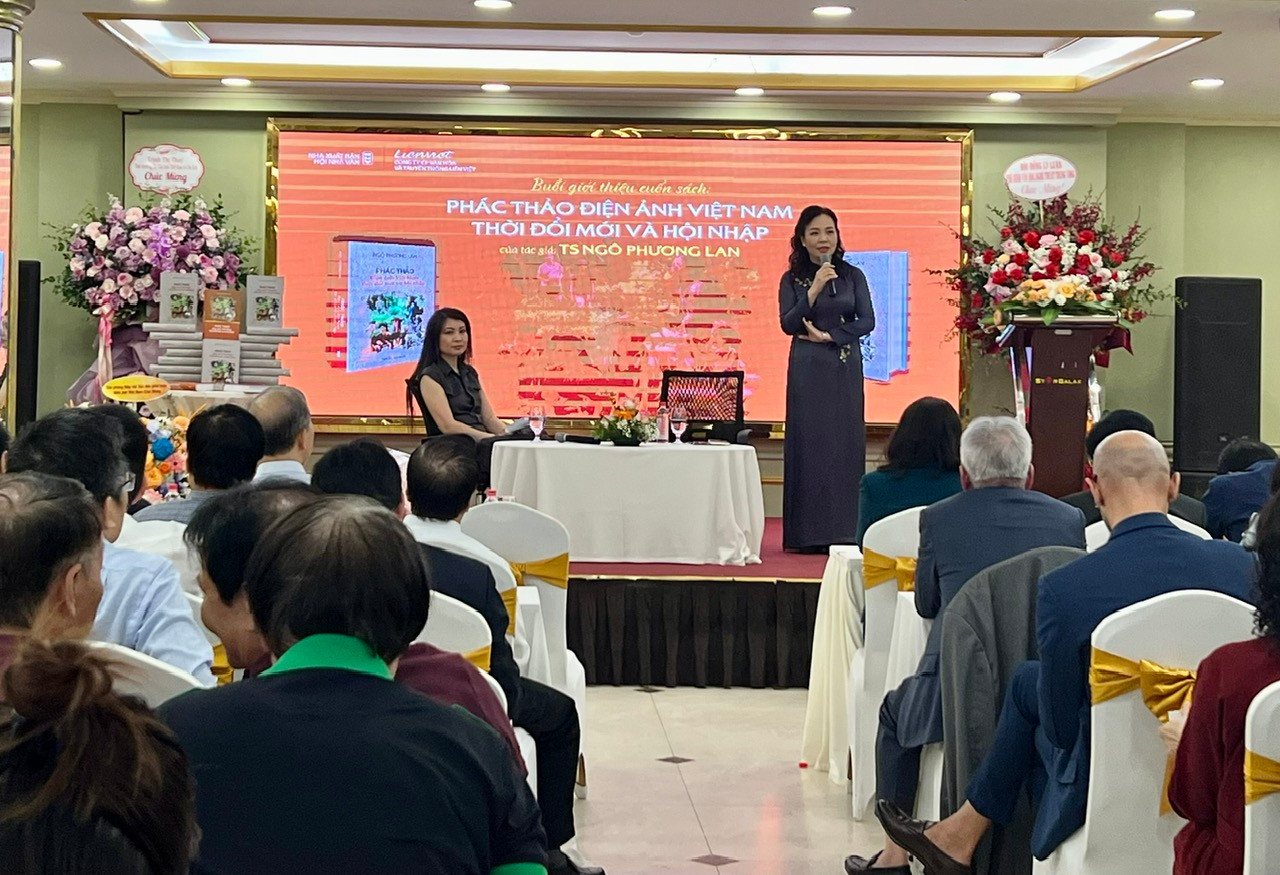 TS. Ngô Phương Lan - nguyên Cục trưởng Cục Điện ảnh, Chủ tịch Hiệp hội Xúc tiến phát triển Điện ảnh Việt Nam. TS. Ngô Phương Lan - nguyên Cục trưởng Cục Điện ảnh, Chủ tịch Hiệp hội Xúc tiến phát triển Điện ảnh Việt Nam.