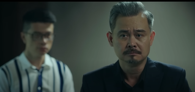 Hoàng Đức khó đưa ra quyết định đi hay ở. Ảnh: CMH.