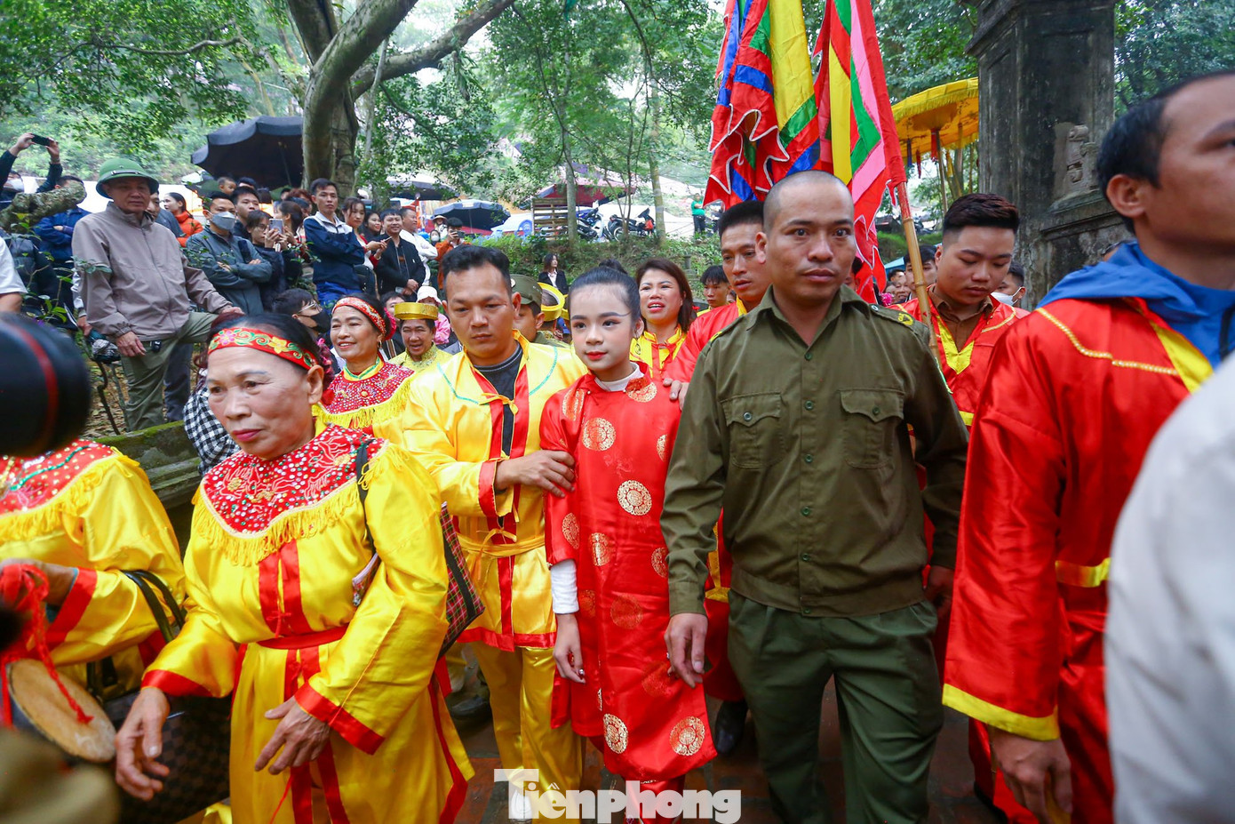 Lực lượng bảo vệ được bố trí khá đông. Ảnh: Duy Phạm.