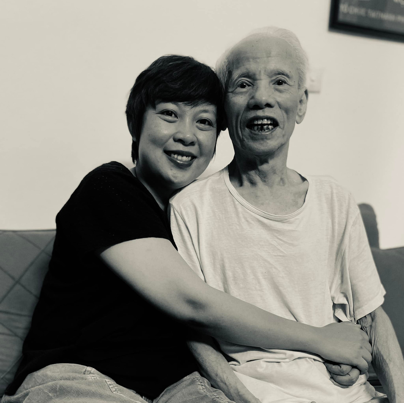 NSƯT Đặng Thái Huyền có nhiều kỷ niệm với NSND Nguyễn Khắc Lợi. NSƯT Đặng Thái Huyền có nhiều kỷ niệm với NSND Nguyễn Khắc Lợi.