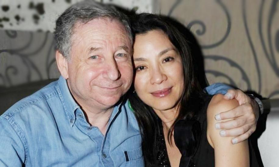 Sau nhiều lần trắc trở tình duyên, nữ diễn viên sinh năm 1962 hiện đã tìm được hạnh phúc bên Jean Todt - một tỷ phú người Pháp. Dù không thể có con, song cặp đôi vẫn mặn nồng bên nhau suốt gần 20 năm qua.