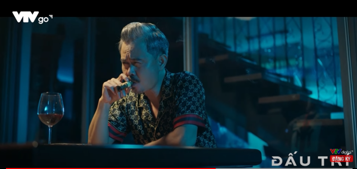 Hoàng Đức bị kẻ lạ tấn công. Hoàng Đức bị kẻ lạ tấn công.