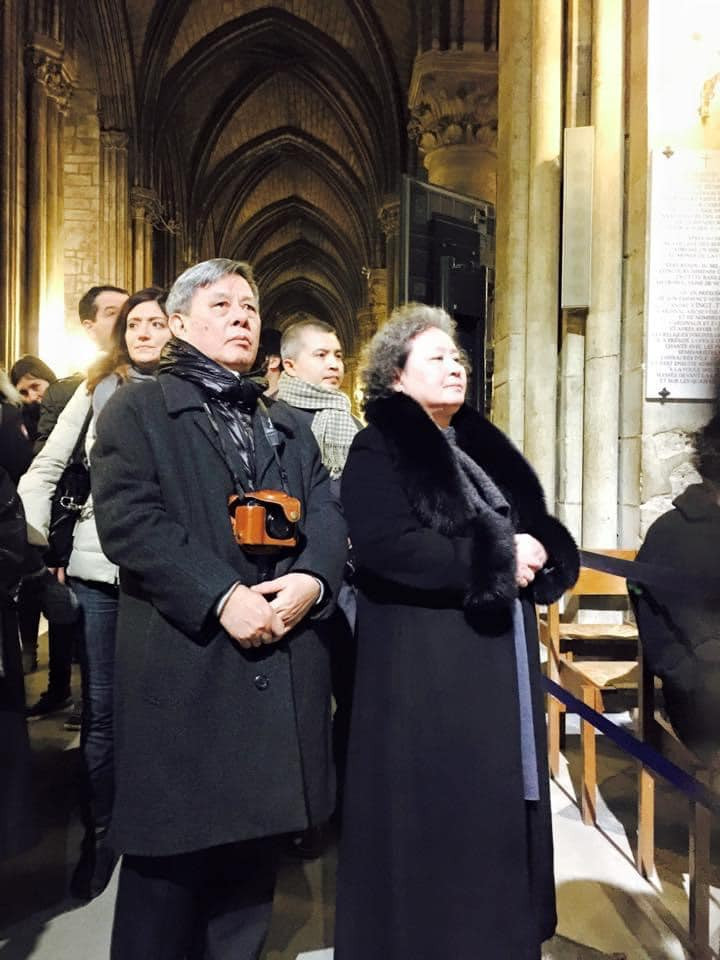 Nhạc sĩ Đỗ Dũng và vợ từng sống ở nước ngoài thời gian dài. Nhạc sĩ Đỗ Dũng và vợ từng sống ở nước ngoài thời gian dài.