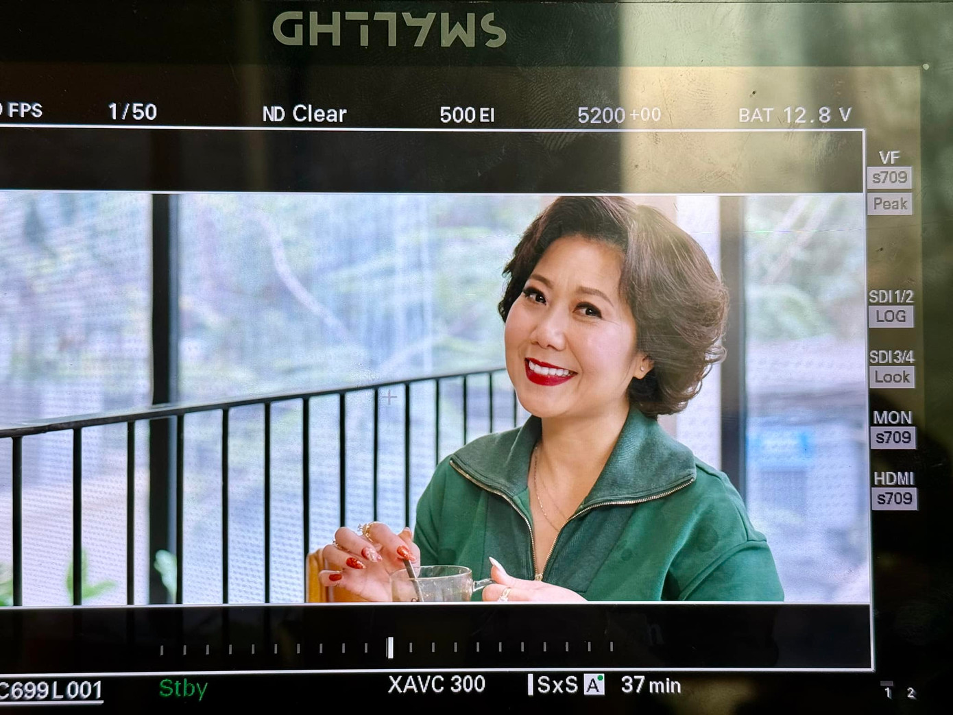 Diễn viên Hương "tươi" tái xuất với vai bà mẹ ghê gớm. Diễn viên Hương "tươi" tái xuất với vai bà mẹ ghê gớm.