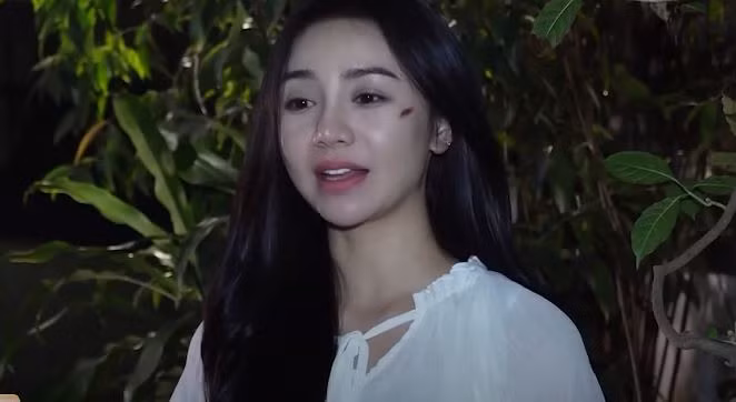 Tạo hình của Nguyệt những tập tiếp theo gây chú ý với vết sẹo trên mặt.