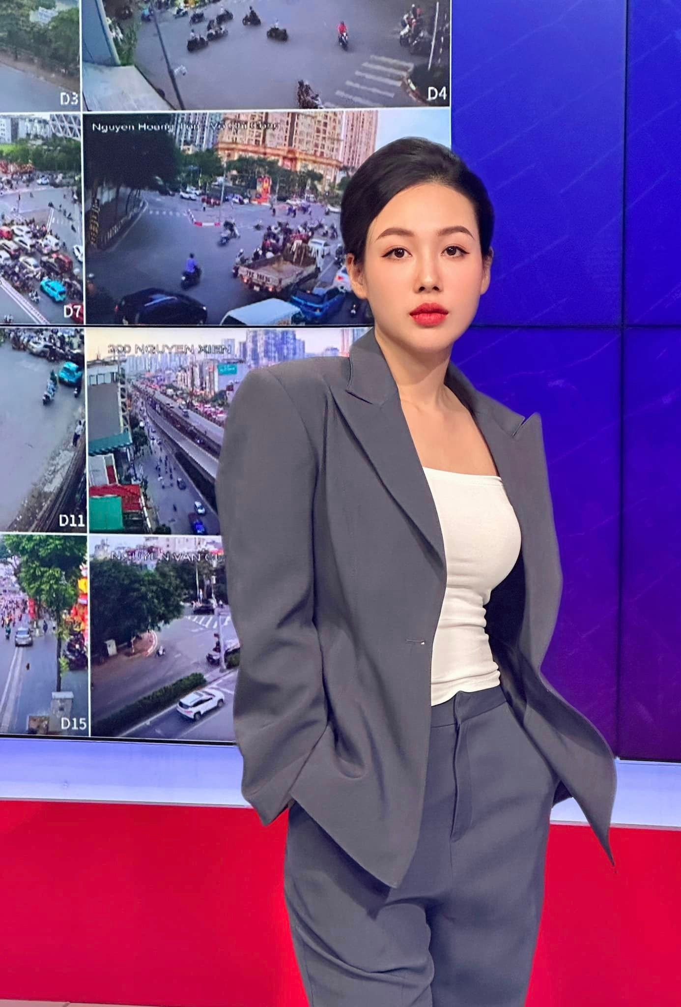 MC Tố Quyên sinh năm 1990.