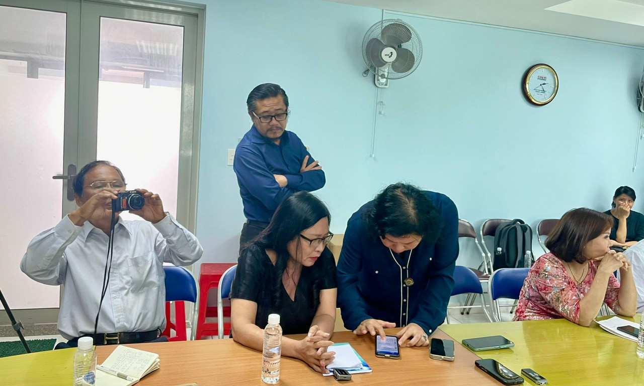 Bà Lương Thị Hương Lan từng gửi đơn kiến nghị, yêu cầu làm rõ vụ đột ngột bị xóa tên khỏi danh sách kết nạp Hội Nhà văn TPHCM.