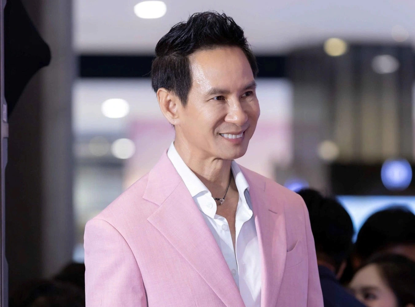 Lý Hải so tài với Victor Vũ. Lý Hải so tài với Victor Vũ.