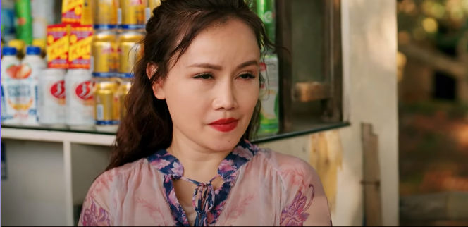 Cô bán nước thực chất là tú bà.