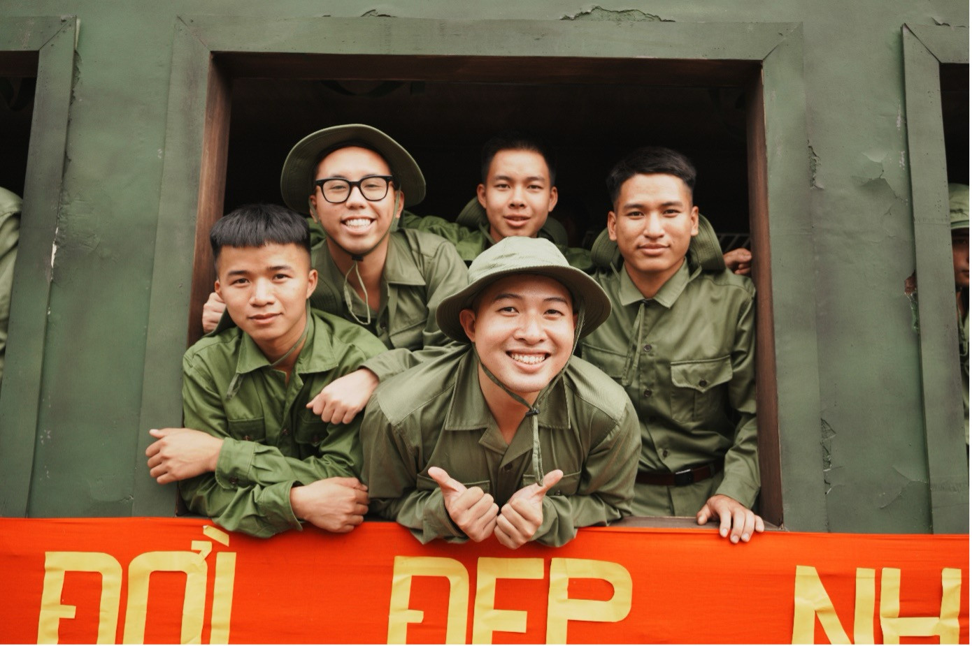 Một số TikToker tham gia phim. Một số TikToker tham gia phim.