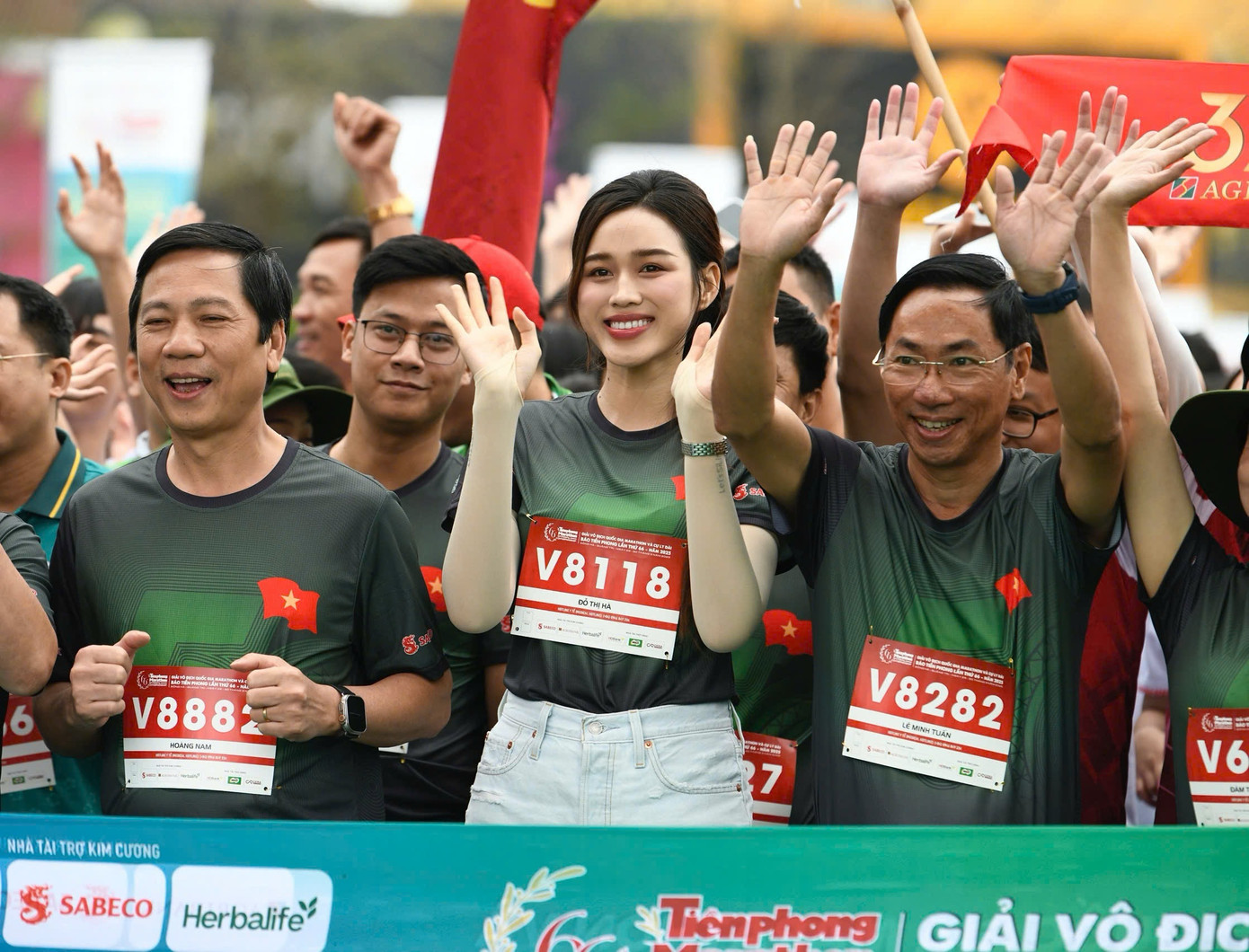 Đây là lần thứ 4 Hoa hậu Đỗ Thị Hà đồng hành cùng giải đấu. Theo Đỗ Hà, đây là lần đầu cô trải nghiệm cảm giác chạy trong cơn mưa và cái lạnh ở Quảng Trị.