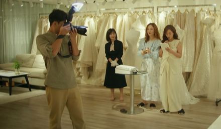 Hà tìm cách giúp Danh và Trâm Anh hàn gắn. Hà tìm cách giúp Danh và Trâm Anh hàn gắn.